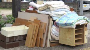不用品回収の2トントラック積み放題で回収してもらえる量
