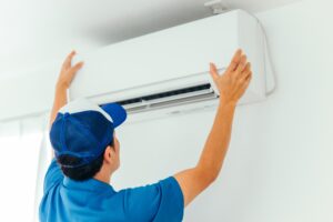 エアコンを買い替えるタイミングは?